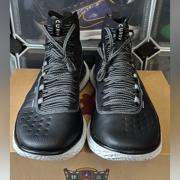 Curry  4 flow - Picture 2 of 5